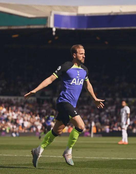 篮网惜败76人，恩比德独揽全场焦点