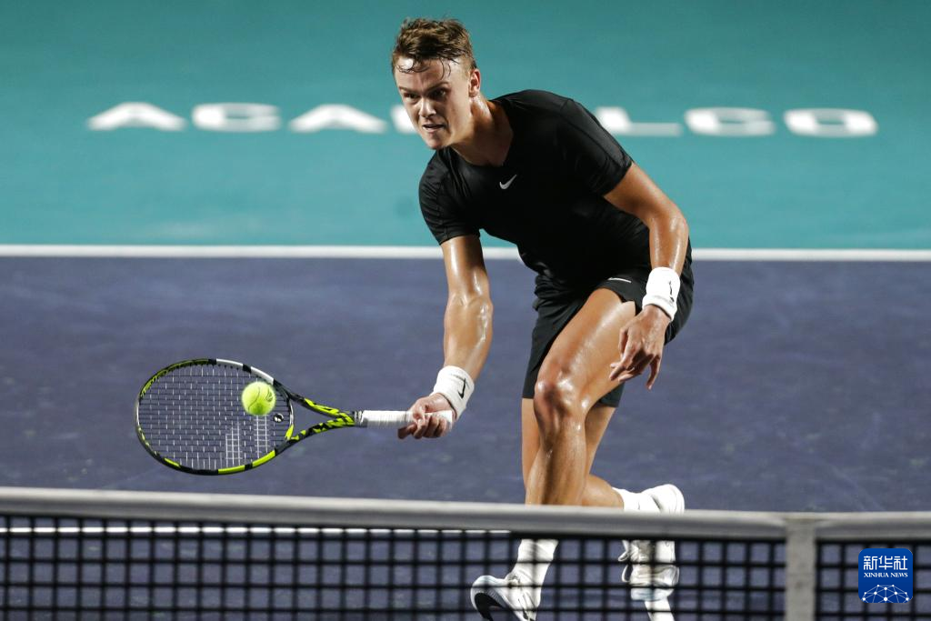 中超-10人国安1-1成都 法比奥点射恩加德乌染红.